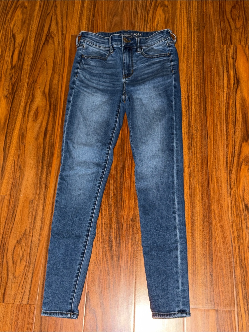 American Eagle Outfitters Women's Medium Wash Skinny Jeans